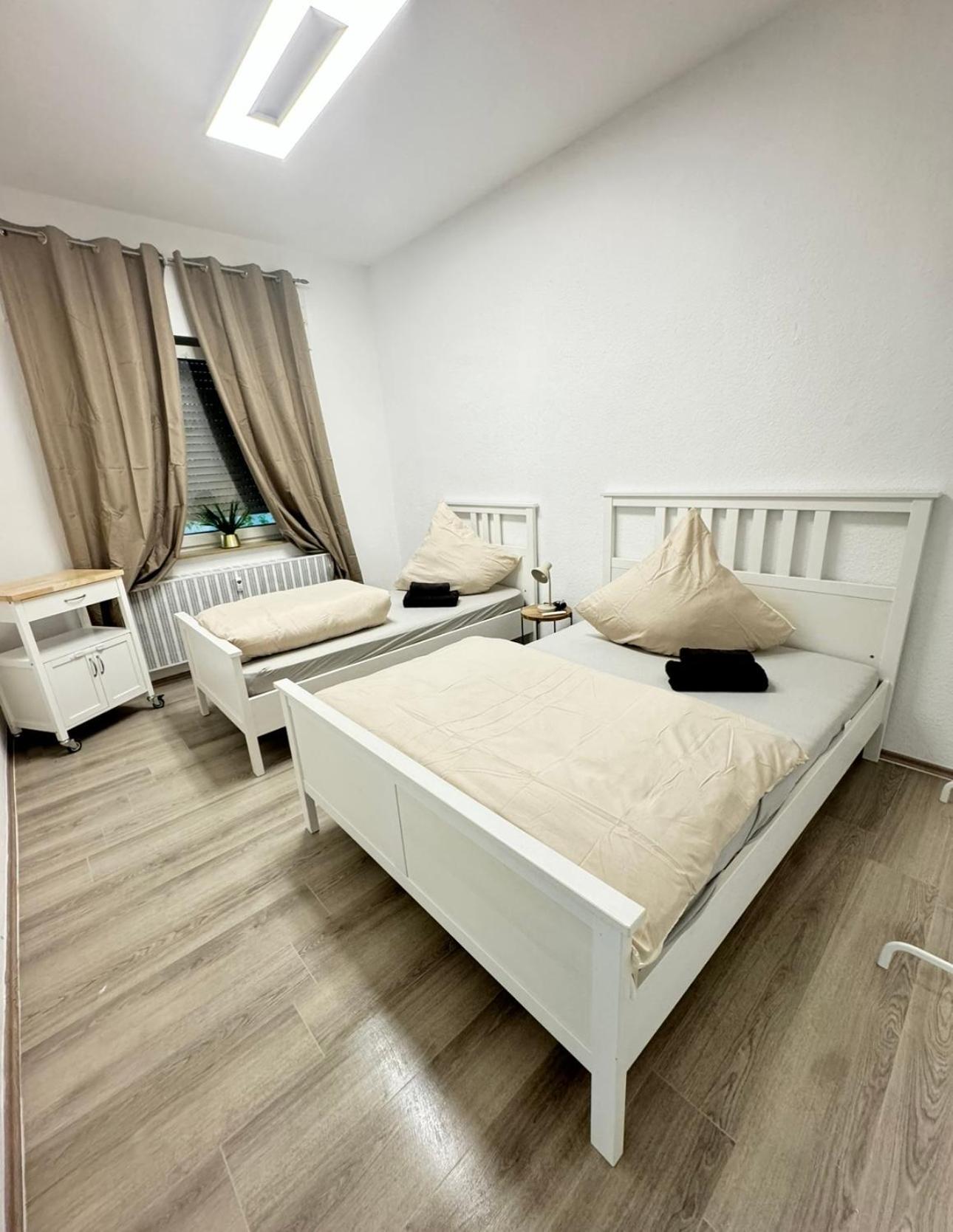 Stylish & Relaxing Modernes Apartment Mit Privatparkplatz Gelsenkirchen Exterior photo